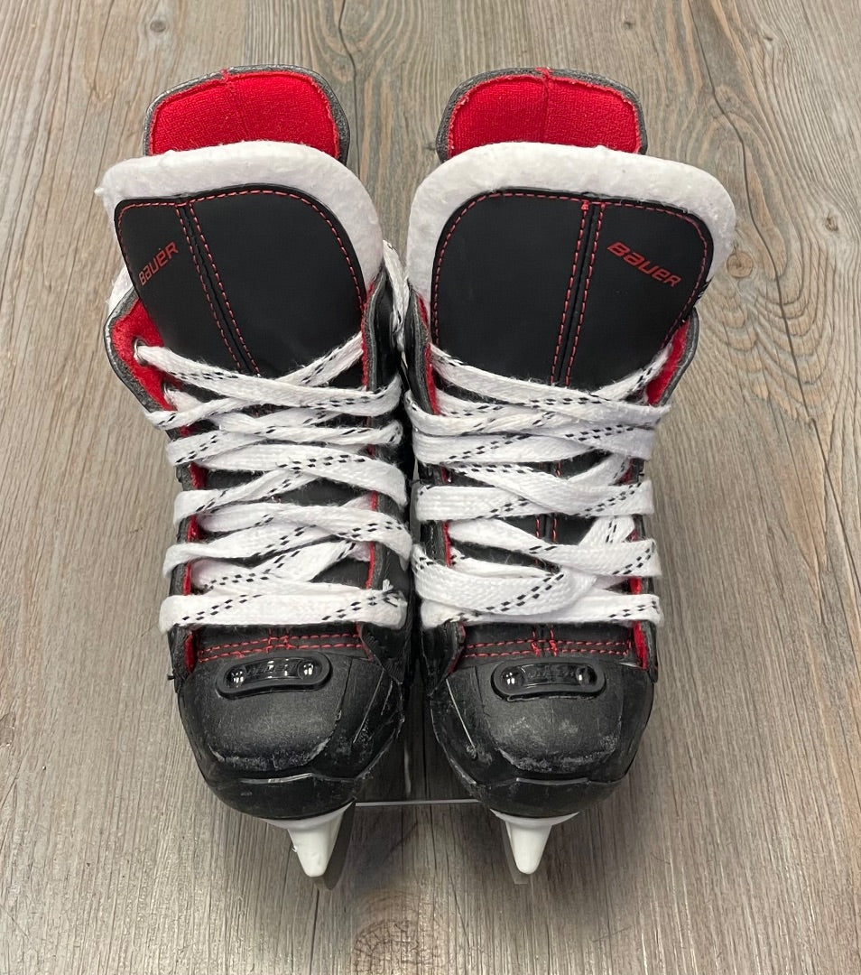 Black Bauer Vapour X250 Skates, 7T