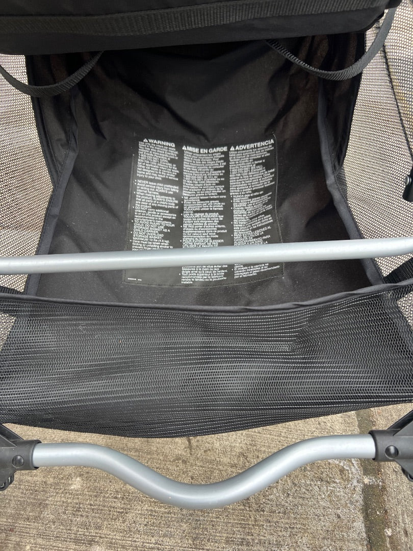 GreyBlack Evenflo Victory Plus Stroller, 3 Wheeled