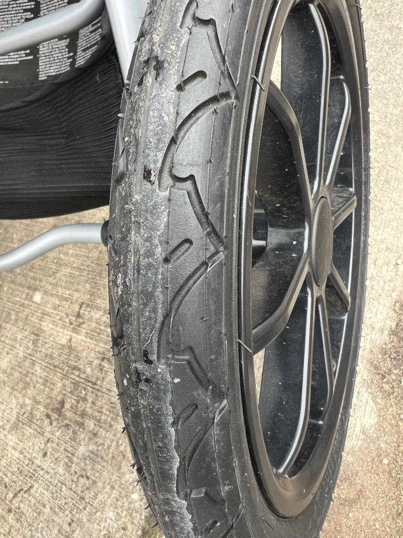 GreyBlack Evenflo Victory Plus Stroller, 3 Wheeled