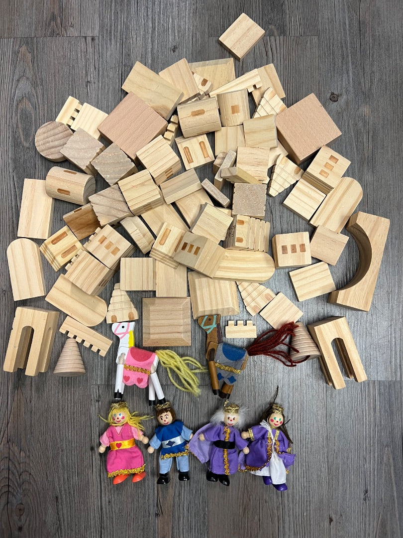 4 People 2 Horses FAO Schwartz Wooden Block Castle