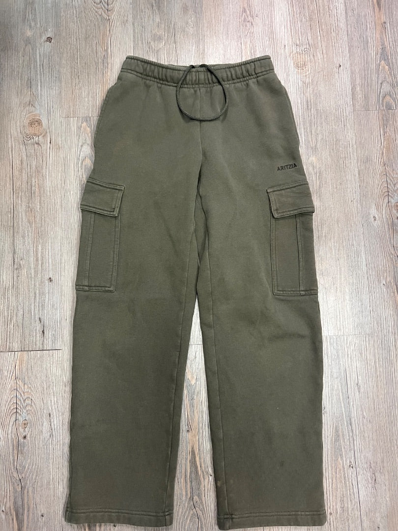 Green Aritzia SweatFleece Pants, 2XS
