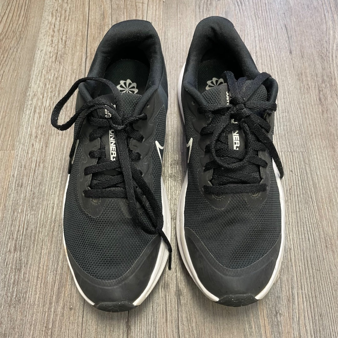 Black Nike Lace Up Shoes, 4.5Y