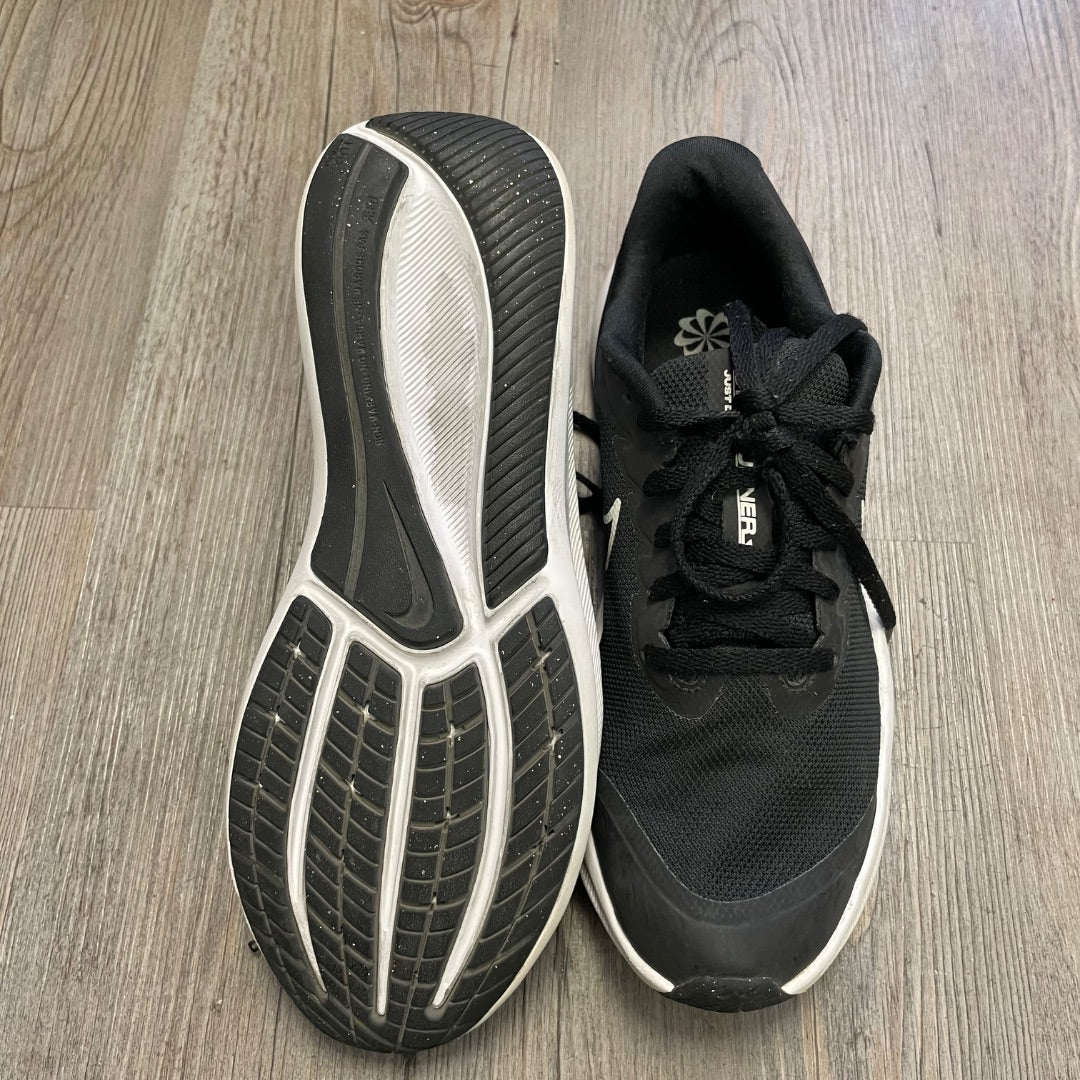 Black Nike Lace Up Shoes, 4.5Y