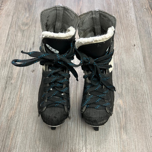 Black,White CCM Hockey Skate, 12Y