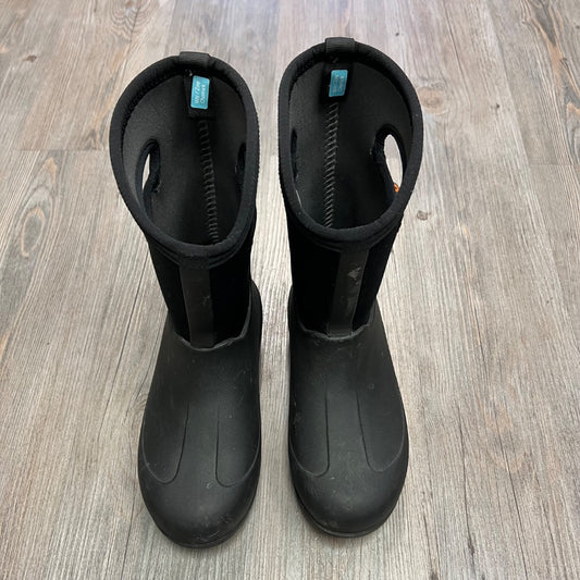 Black Bogs Winter Boots, 3Y