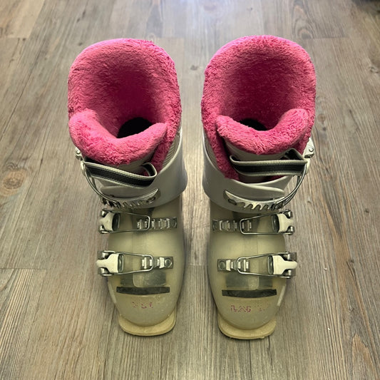 White  Lange Starlett 50, 18.5