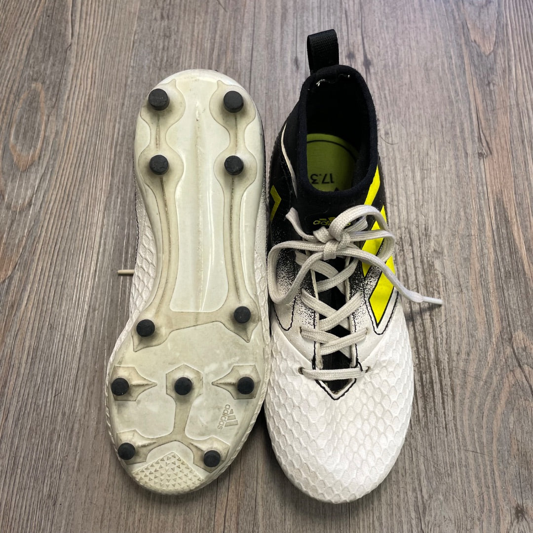 Black White Adidas Soccer Cleats, 1Y