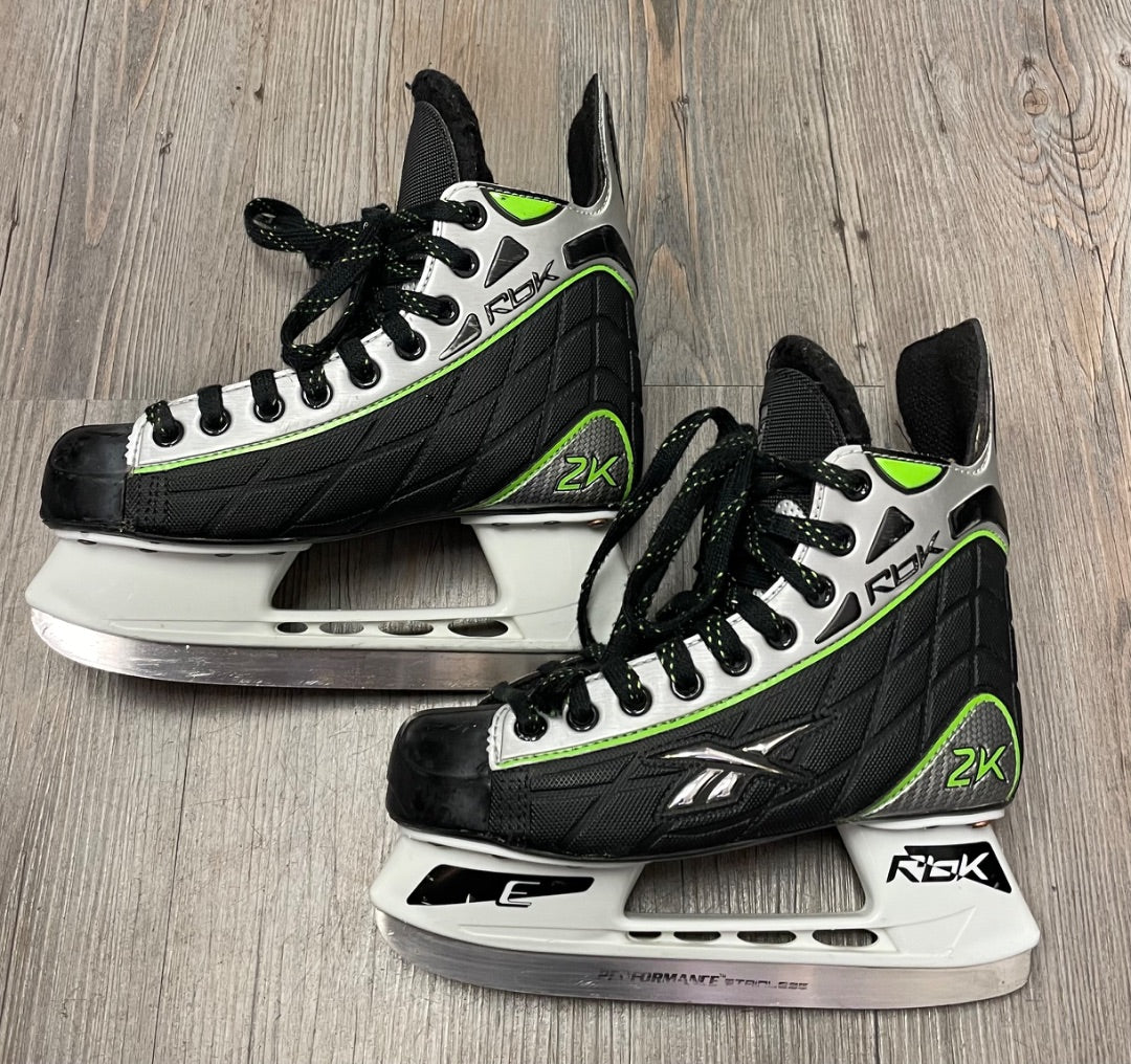 Black RBK 2k Hockey Skates, 3Y