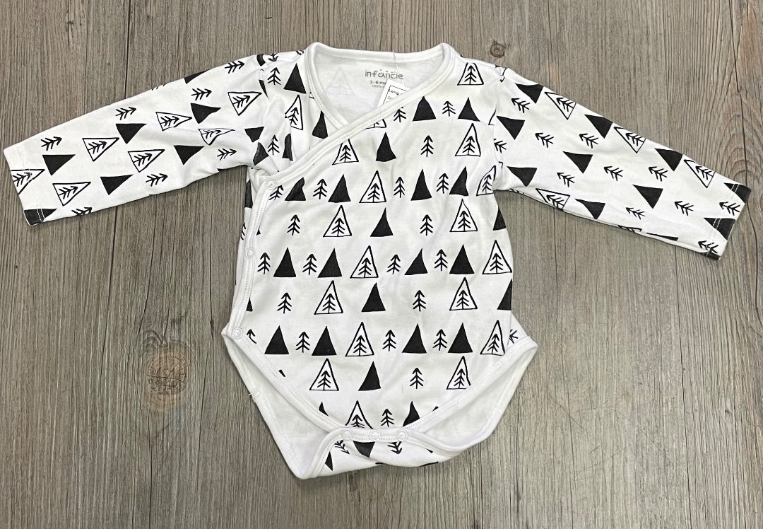 Pines,Black ,White Infancie Long Sleeves Onesie, 3-6M