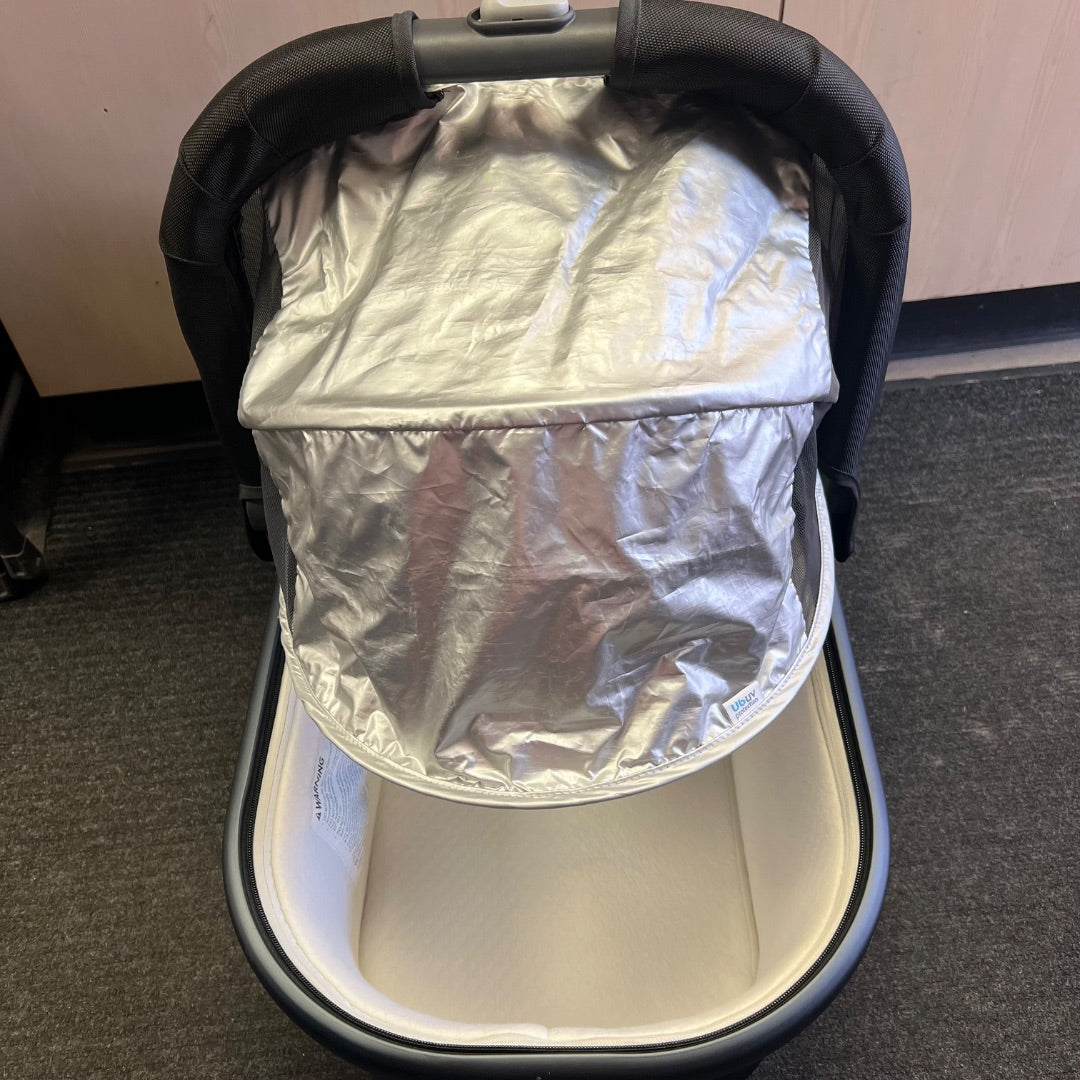 Black UppaBaby Vista Stroller Bassinet, 2015Y