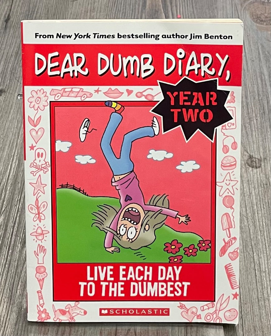 Year Two Dear Dumb Diary, Paperback