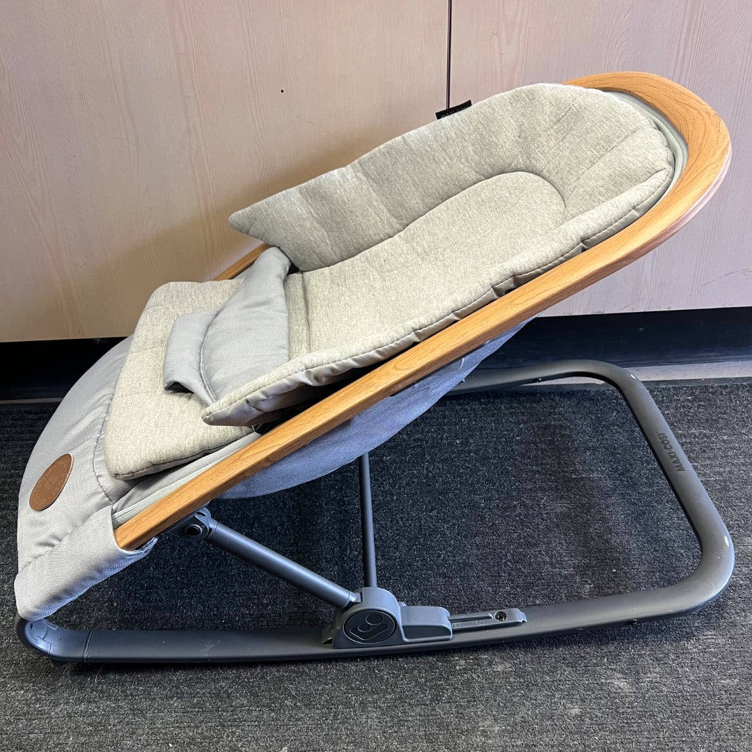 Grey Maxi-Cosi Bouncer, Newborn - 37lbs