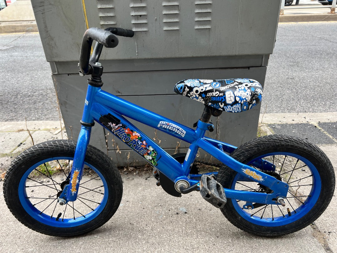 Super Hero Print  DC Super Friends Bicycle, 14 Inch