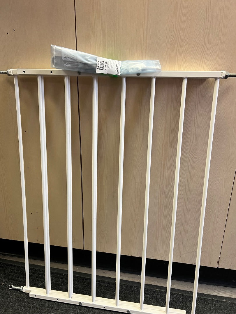 White Kidco Adjustable Metal baby Gate, 24*42 inch