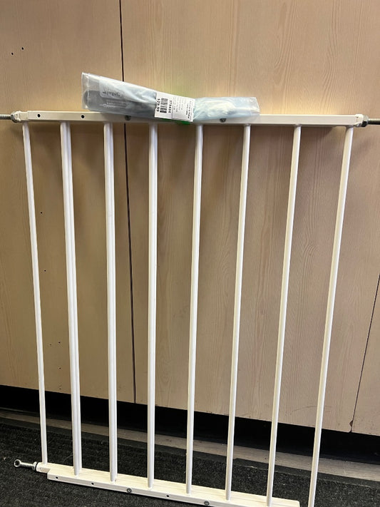White Kidco Adjustable Metal baby Gate, 24*42 inch