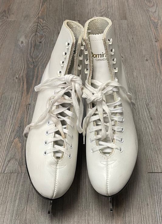 White Dominion Canada Figure Skate, 6.5Y