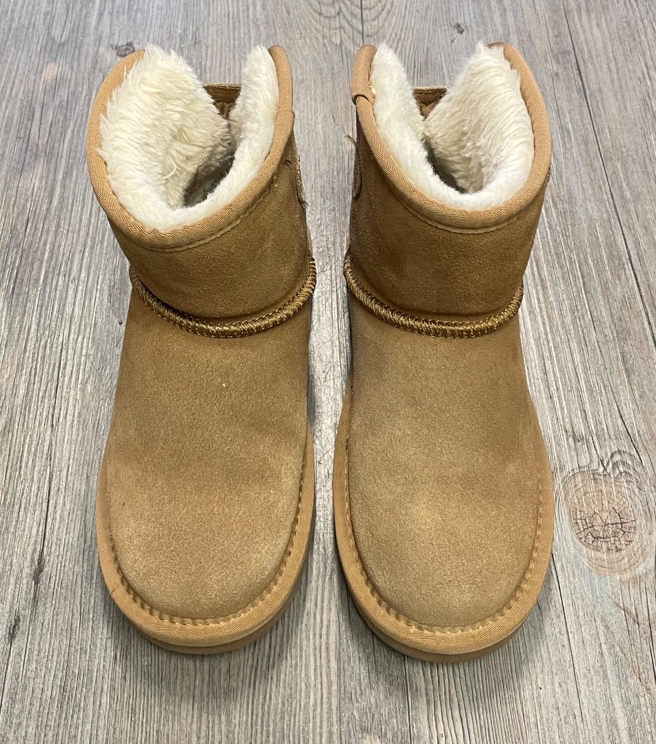 Brown Kuiper Suede Winter Boots, 2Y