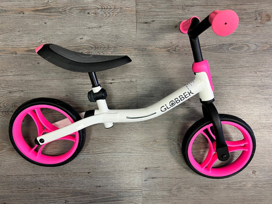 Pink/Black/white Globber GO BIKE - Balance Bike, 2-5Y