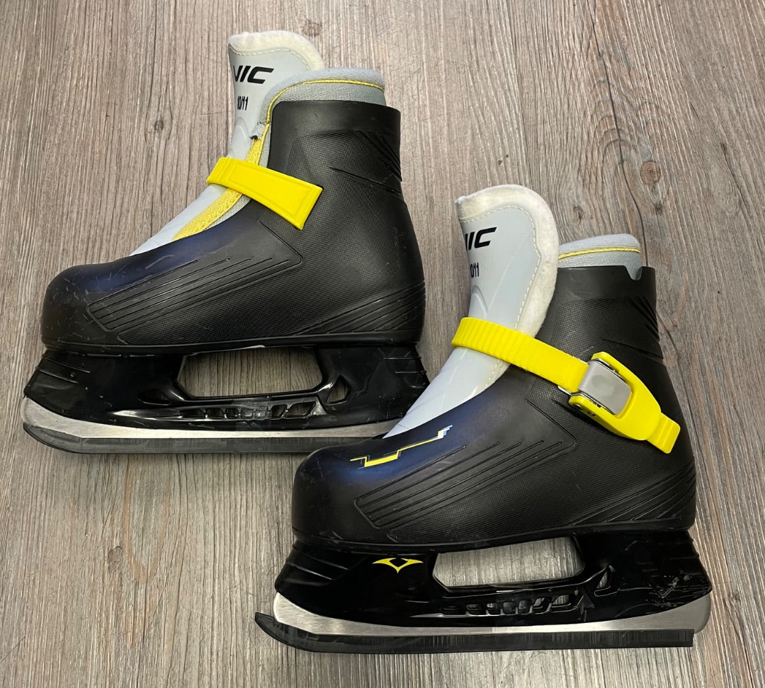 Black VIC Hockey Skates, 10T-11Y