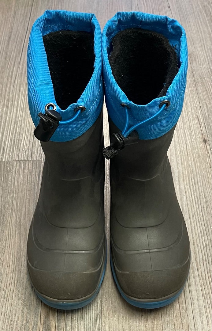 Grey Kamik Fleecelined Boots, 12Y