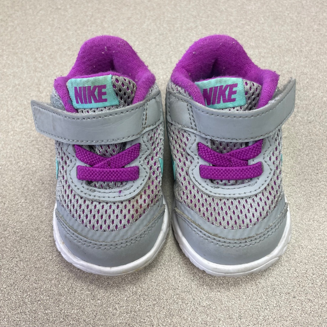 Grey Nike Velcro Shoes, 2 Infant 8CM