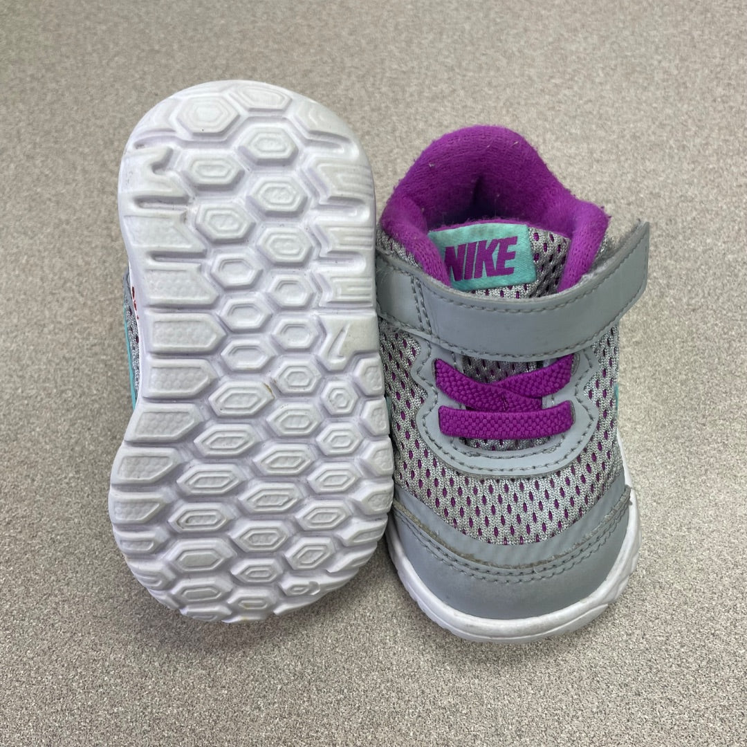 Grey Nike Velcro Shoes, 2 Infant 8CM