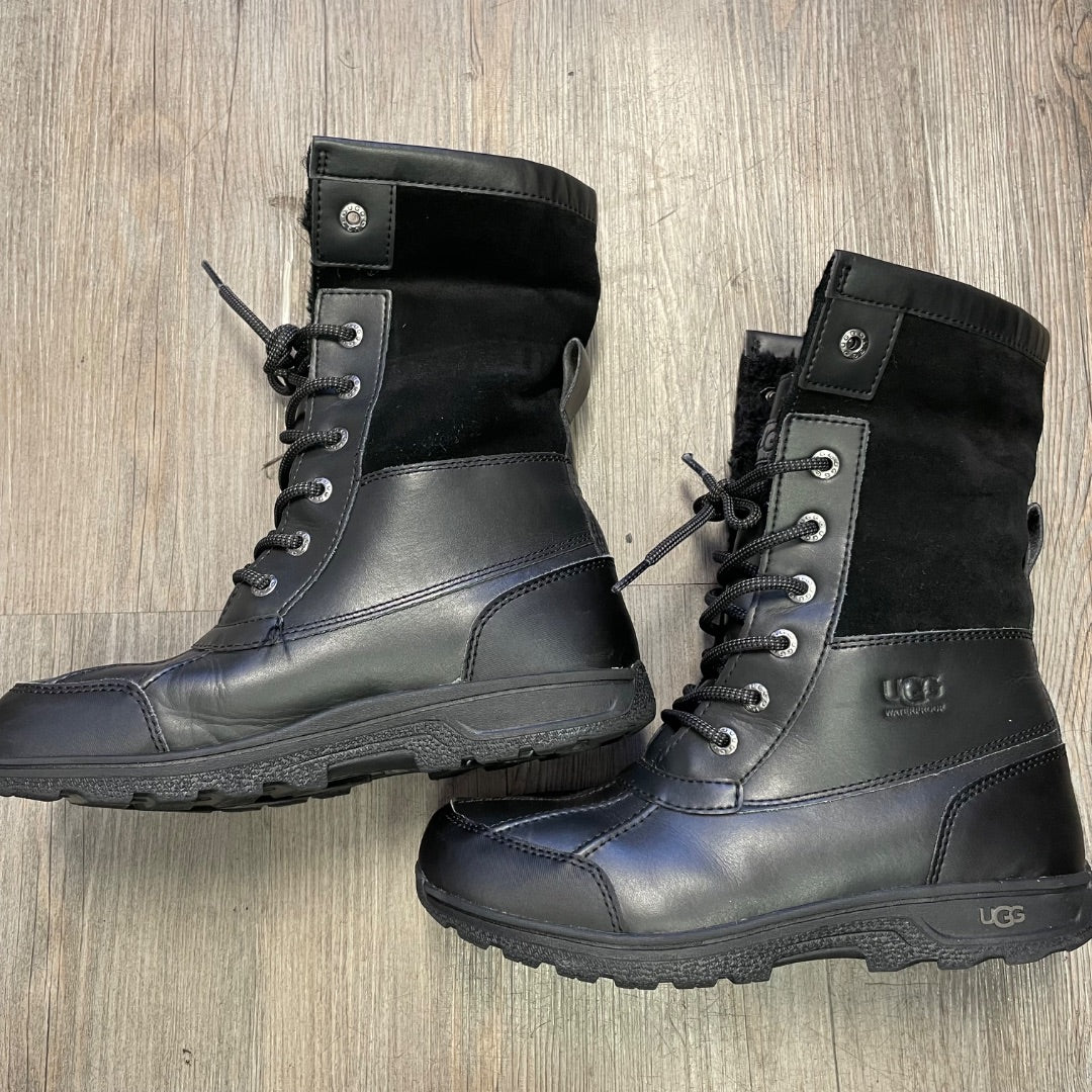 Black UGG Big Kids Winter Boots, 6Y
