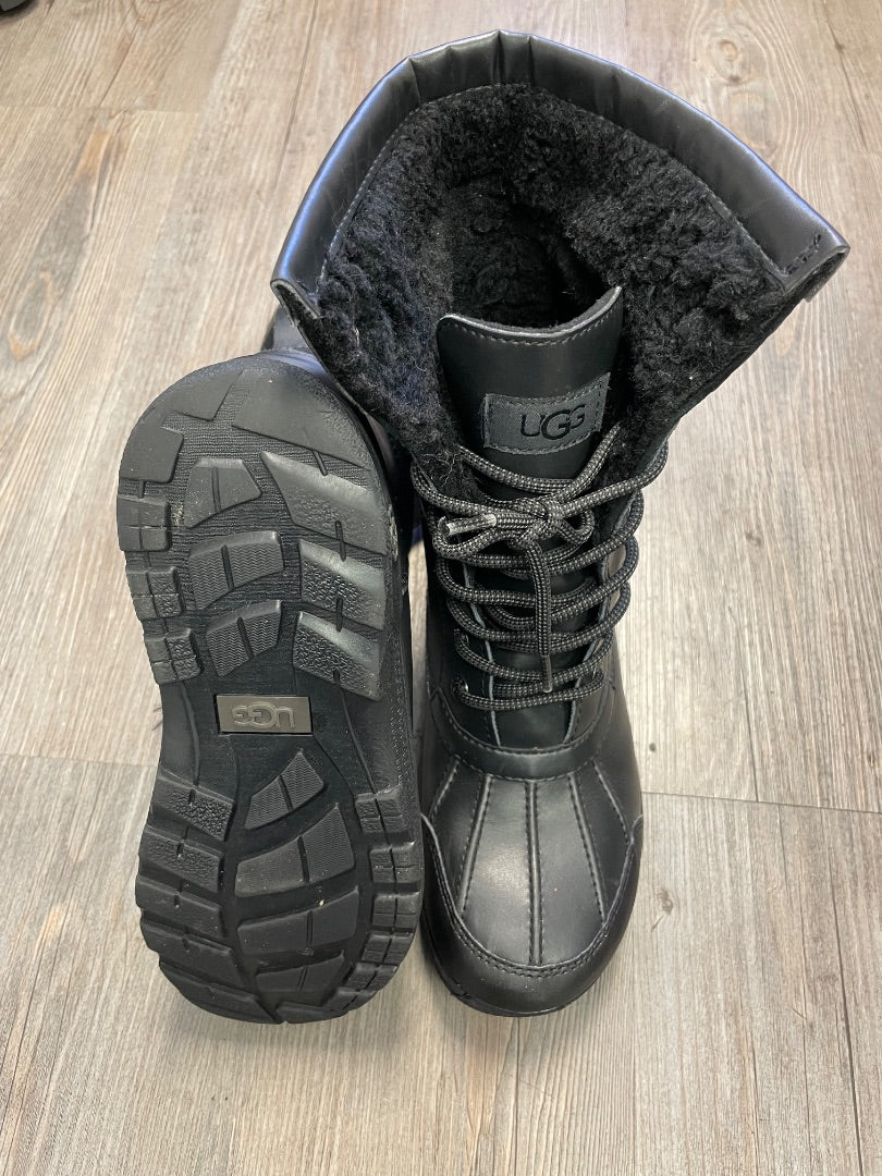 Black UGG Big Kids Winter Boots, 6Y