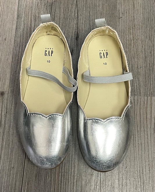 Silver Gap Scallopped Flats, 10T