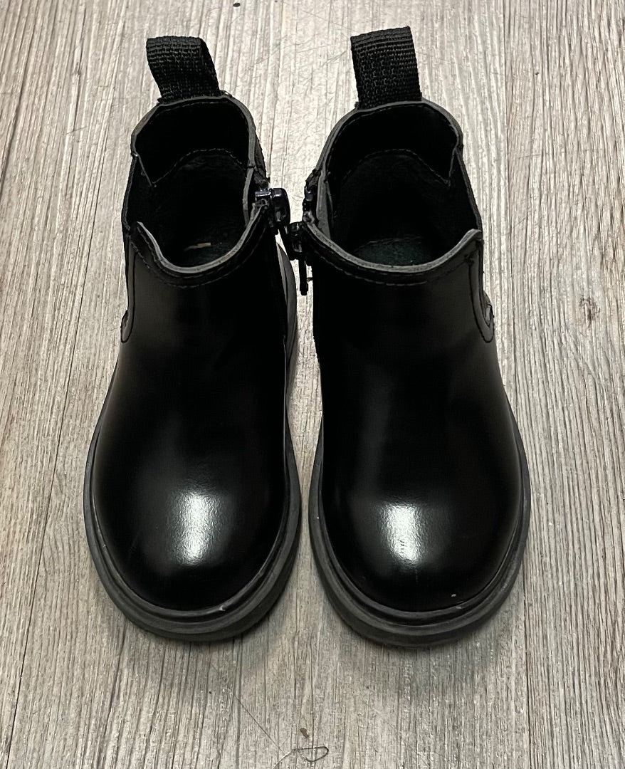 Black H&M Chelsea Boots, 4-5T