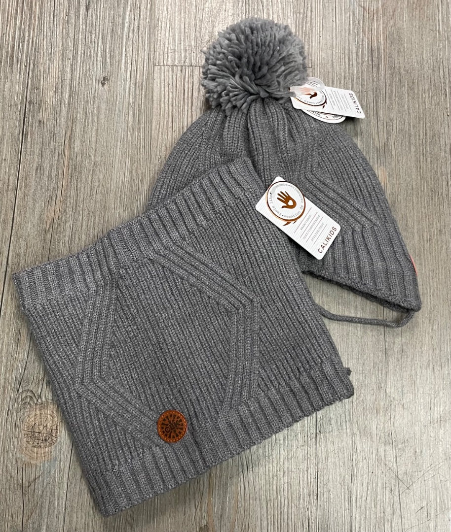 Grey CaliKids 2 Pcs Knit Hat & Neck Warmer, 2-5Y