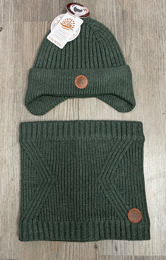 Green CaliKids 2 Pcs Knit Hat & Neck Warmer, 2-5Y