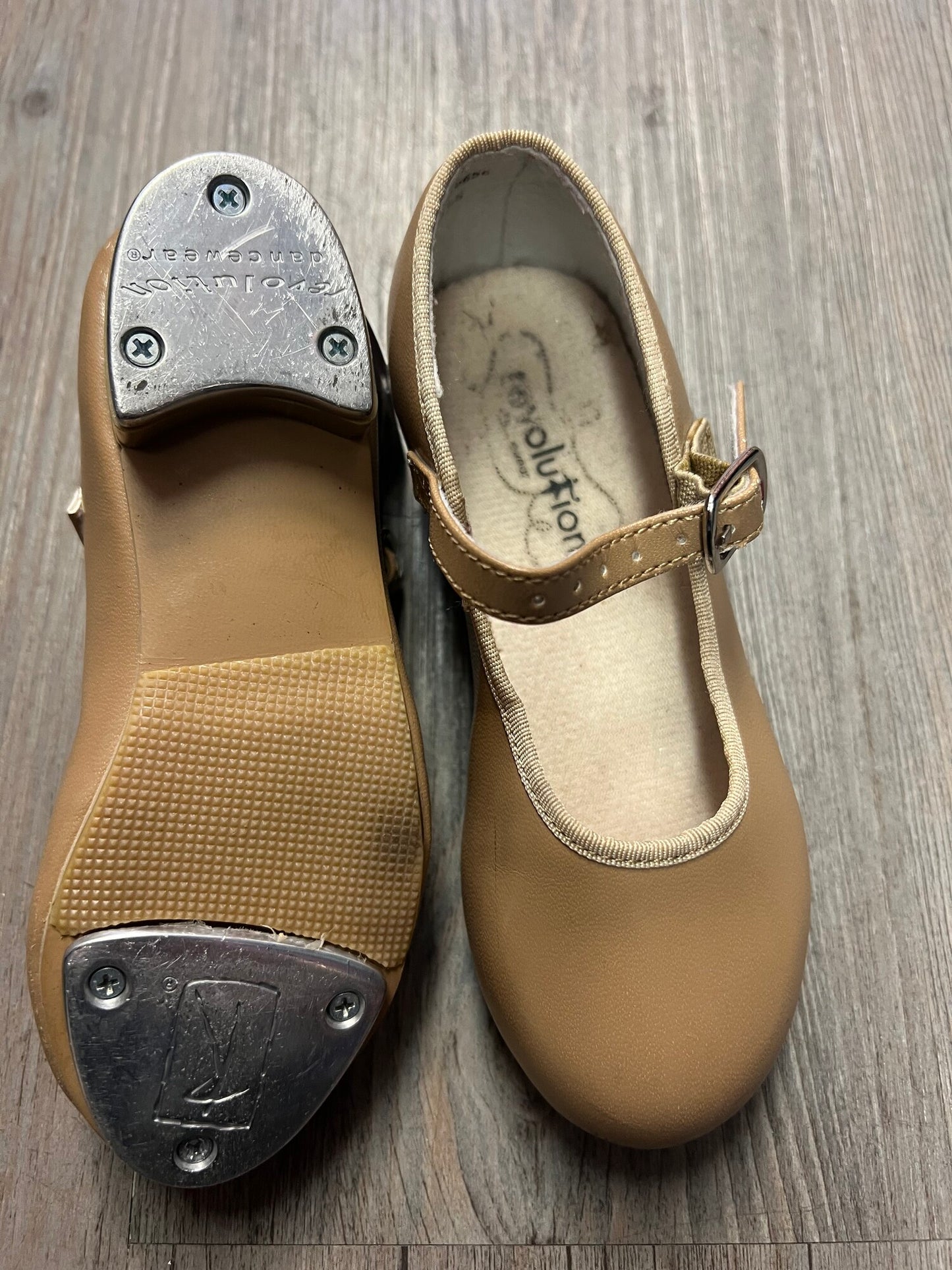 Beige  Revolution Tap Shoes, 11.5Y