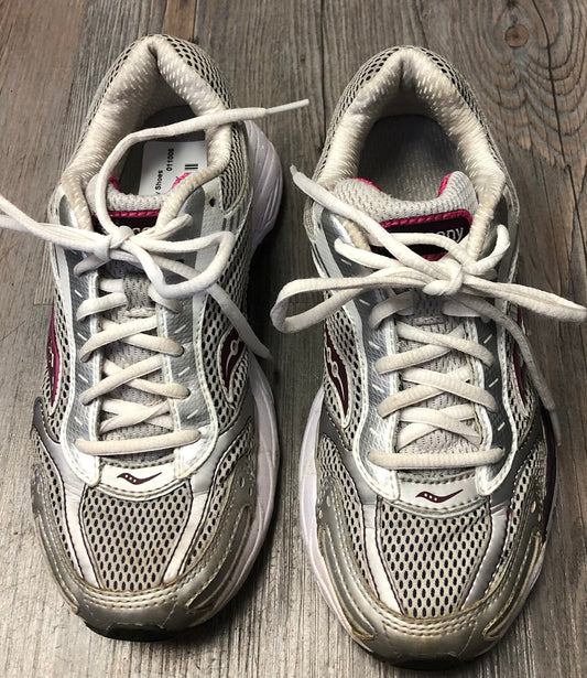 Grey  Saucony Shoes, 3.5Y