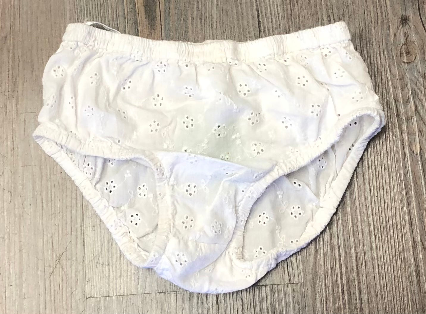 White  Eyelet Bloomers, 5Y