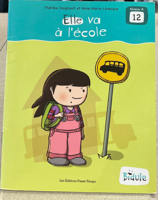 Multi  Elle Va A Lecole, Paperback
