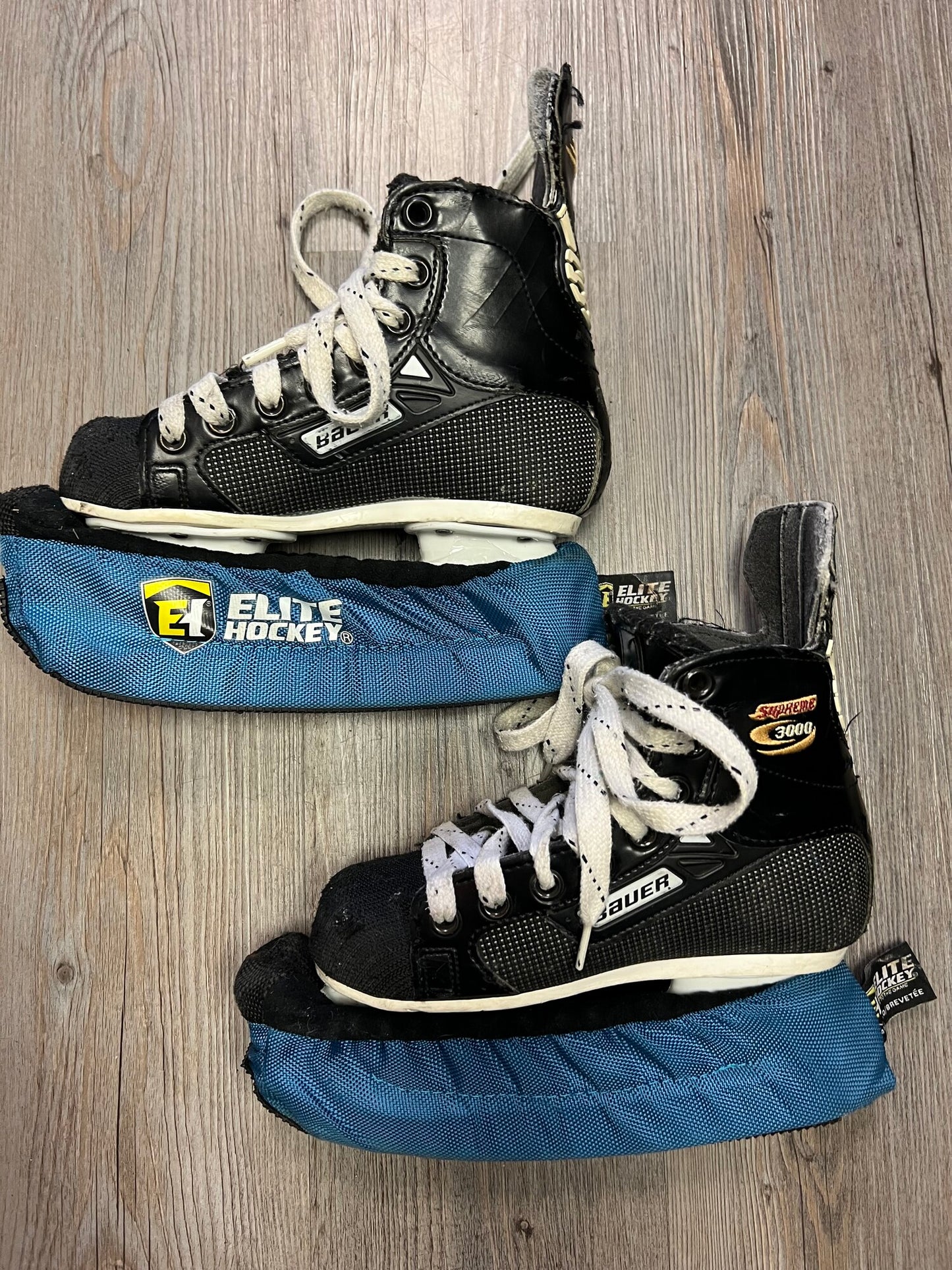 Black  Bauer Supreme 3000 Skates, 13Y