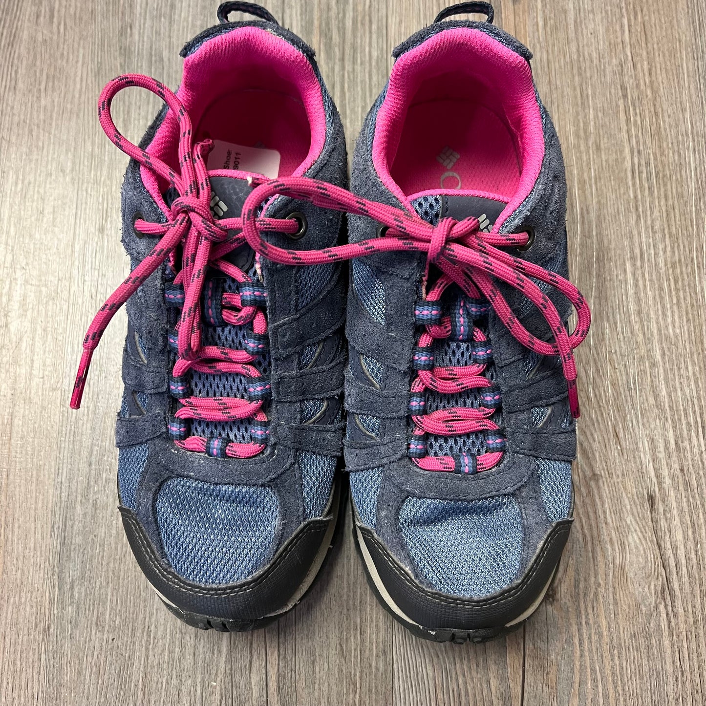 Blue/pin  Columbia Hiking Shoes, 3Y