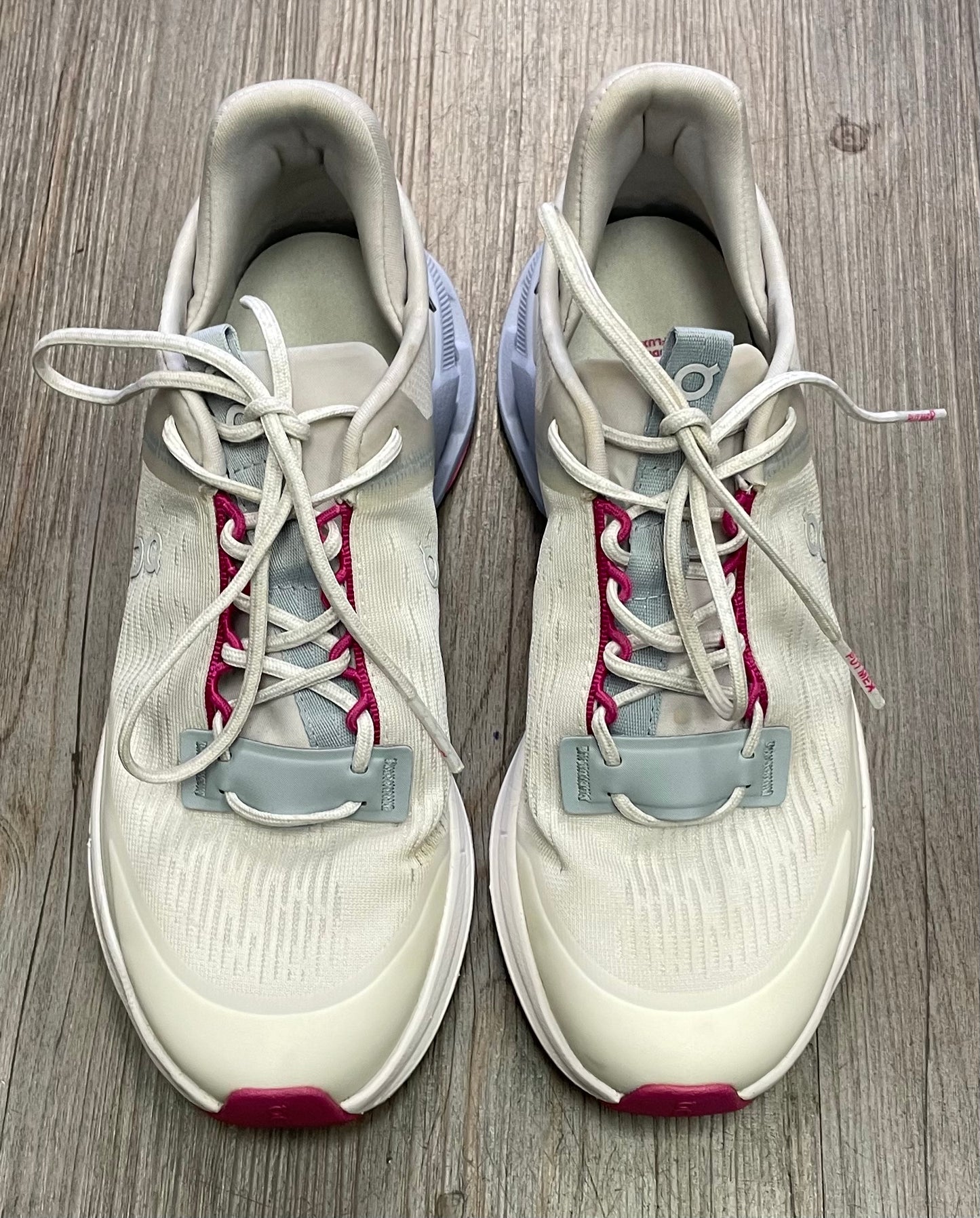 White  Cloudnova Shoes, 6Y
