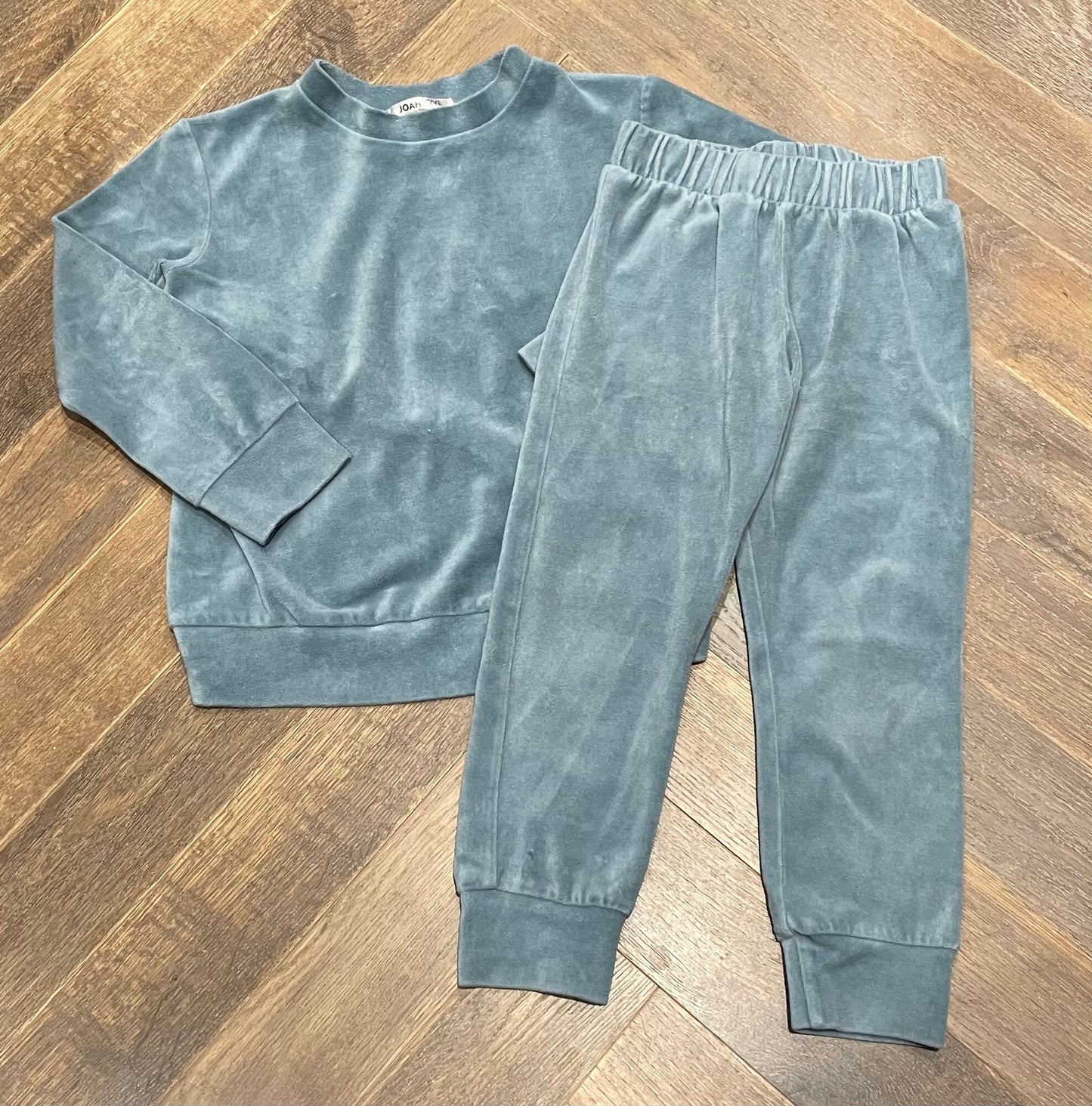 Mint  Joah Love Sweat Set, 5Y
