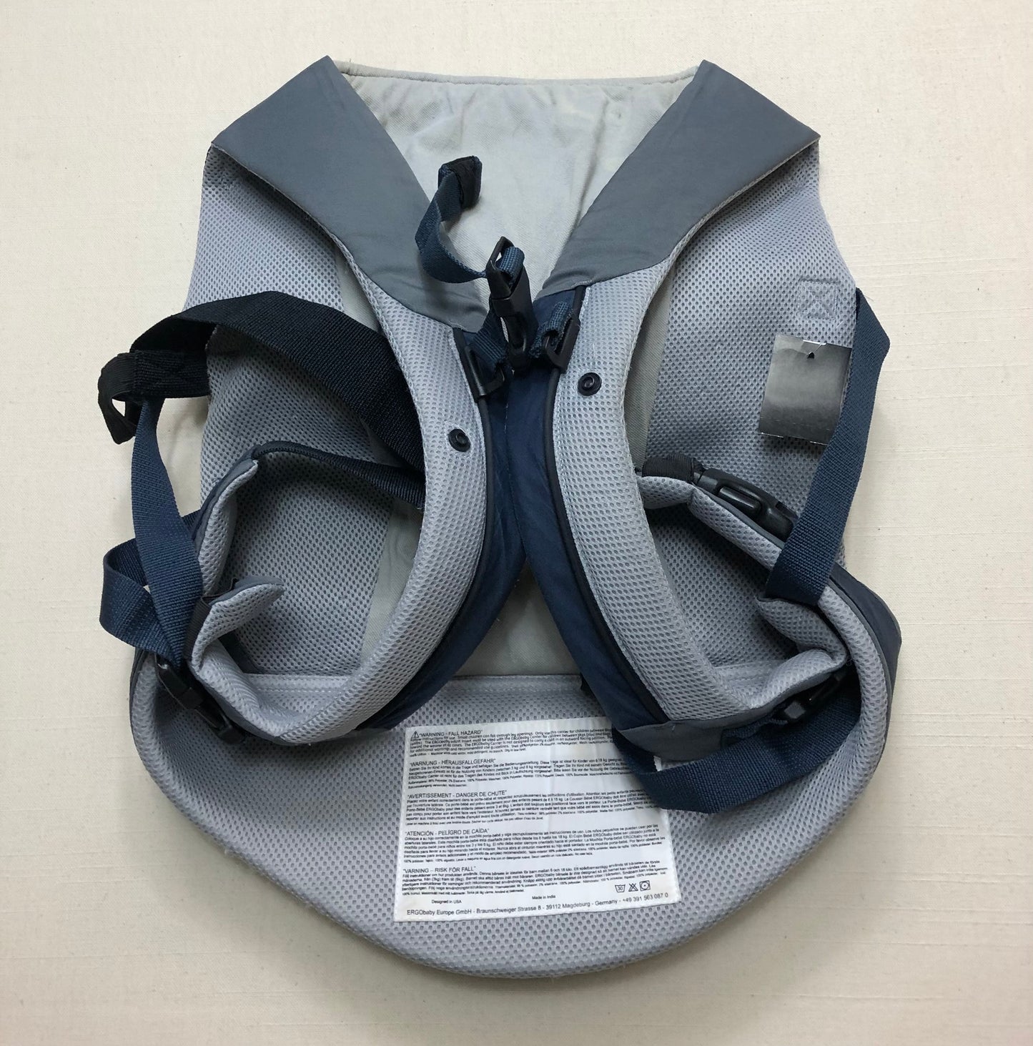 Grey  Ergo Original Baby Carrie, 13-40lbs