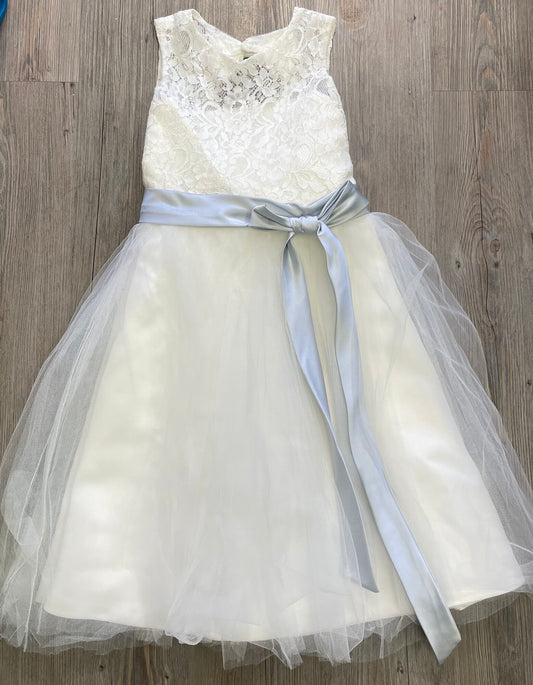 White  First Communion Dress, 6-7Y