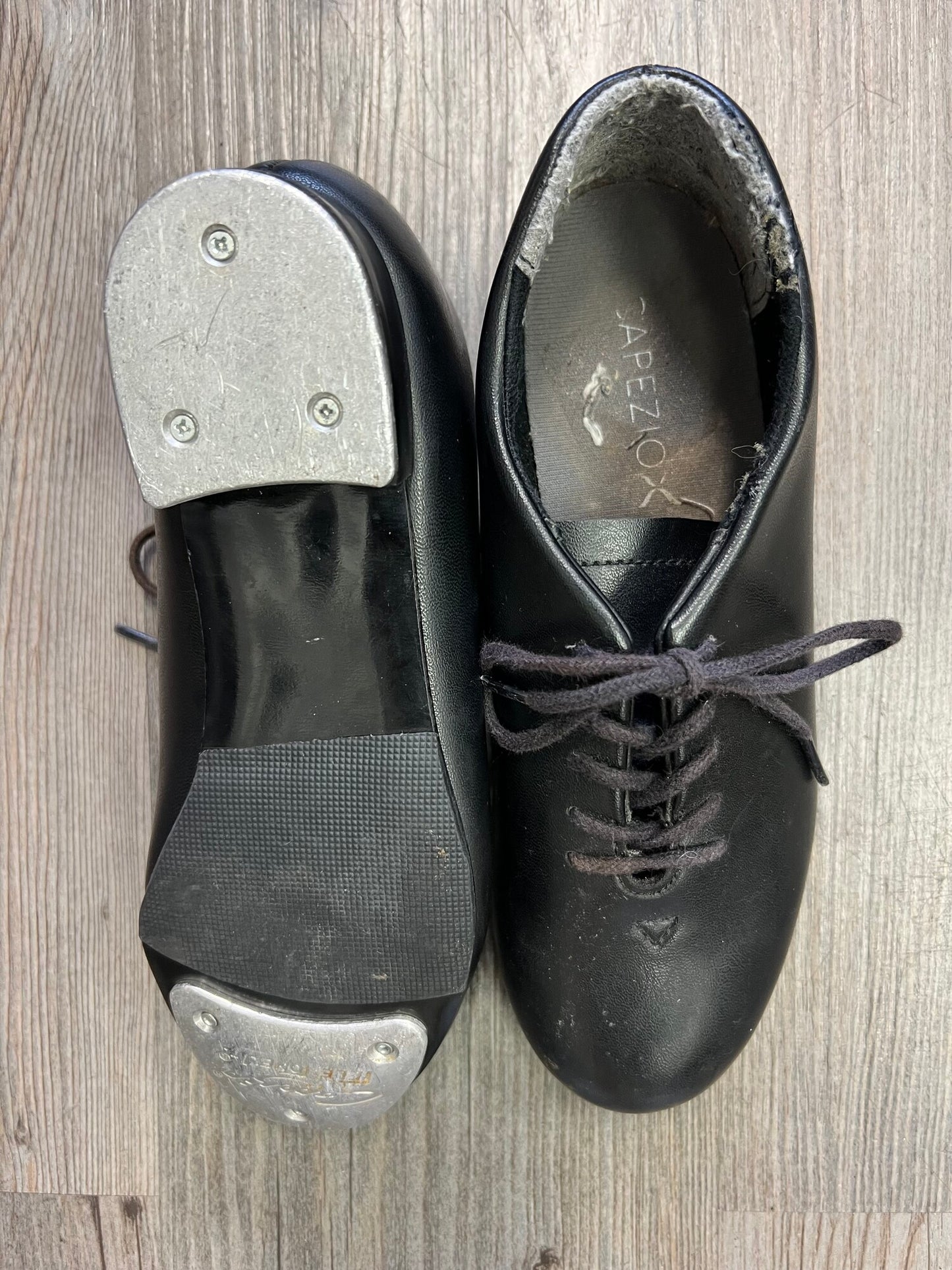 Black  Capezio Tap Shoes, 3.5Y
