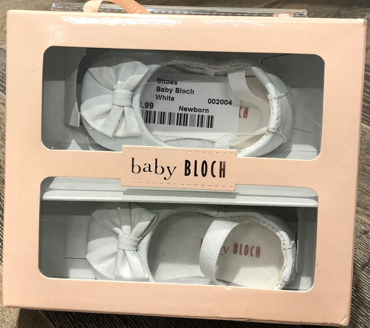 White  Baby Bloch, Newborn