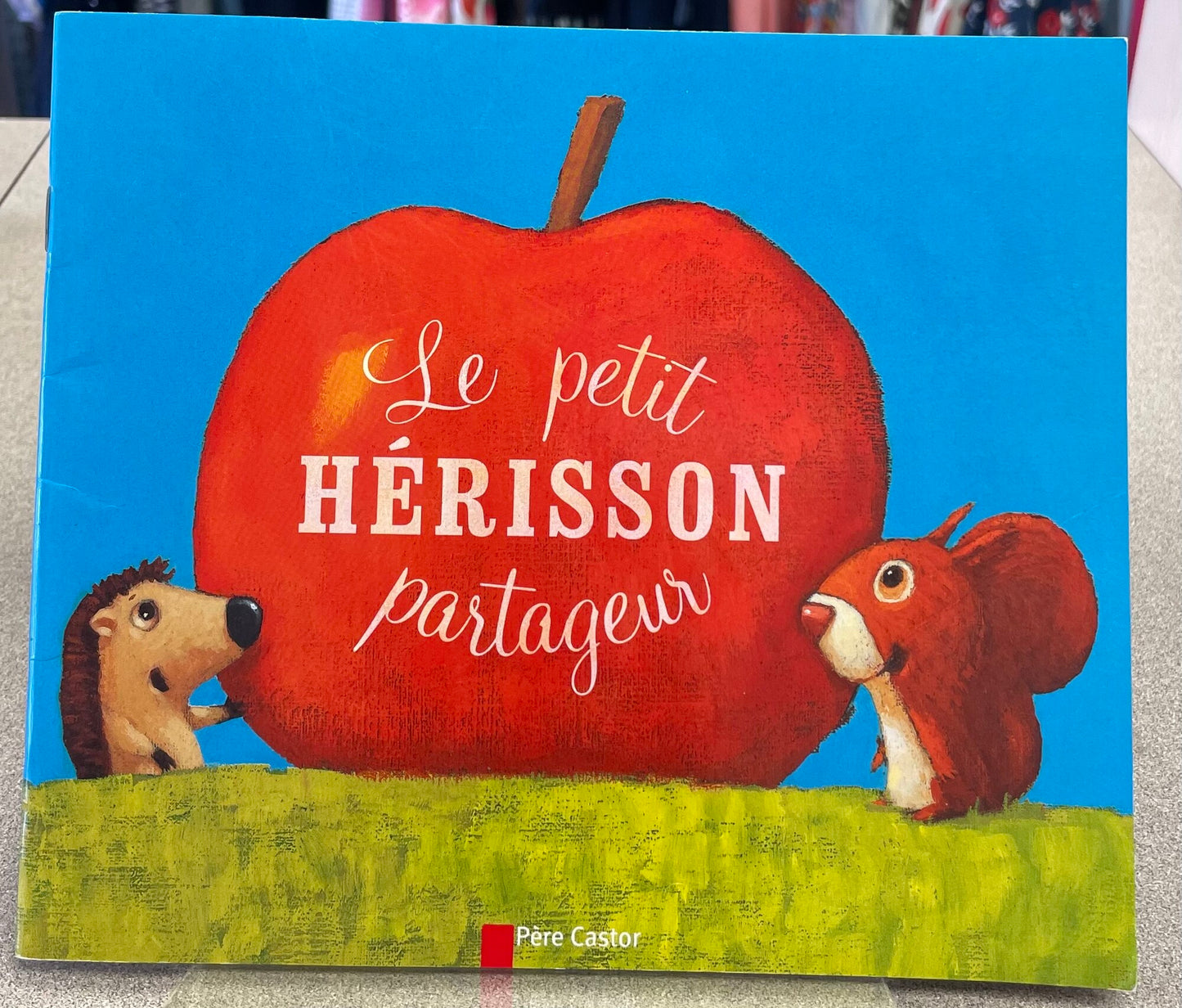 Multi  Le Petit Herisson Partage, Paperback