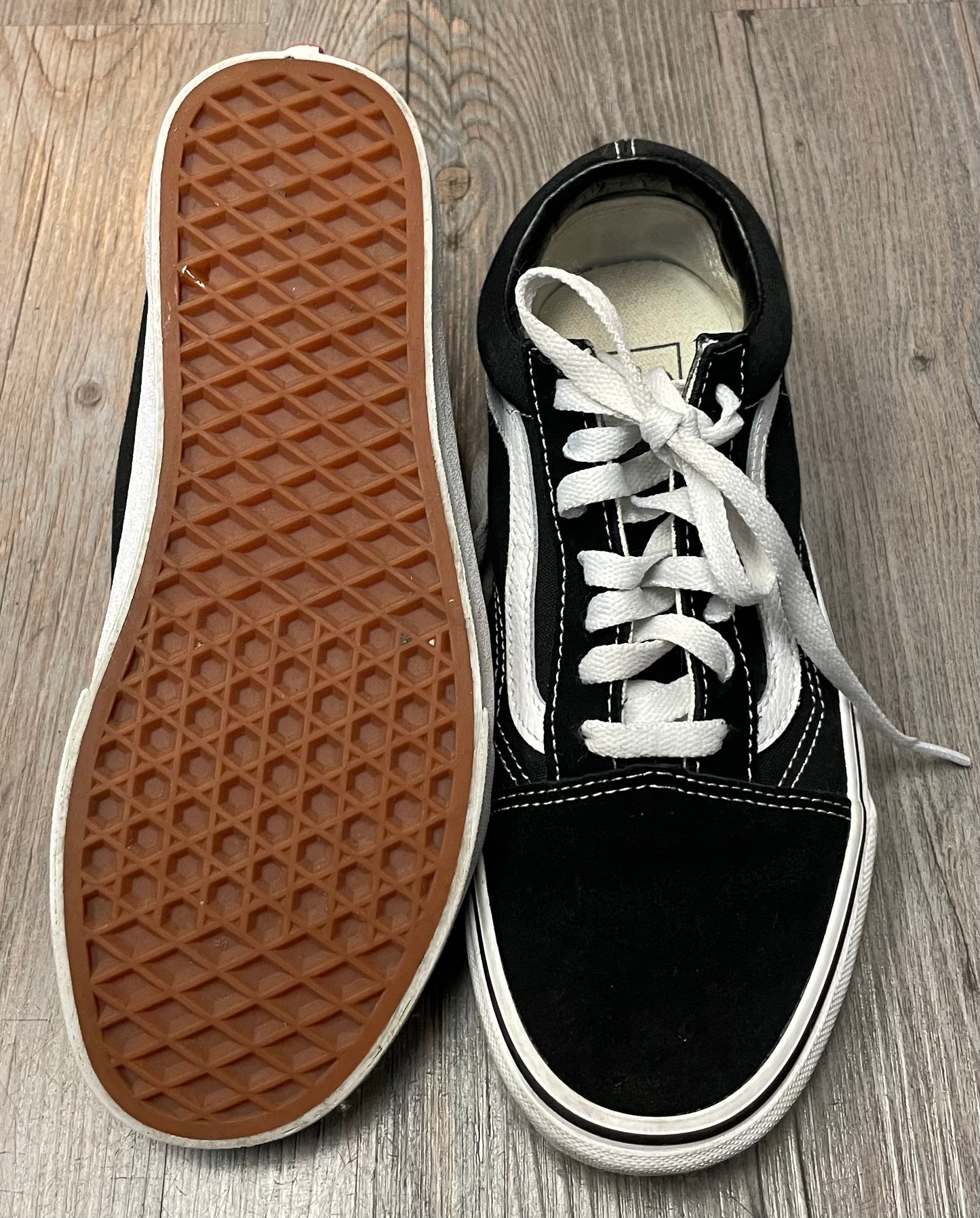 Black  Vans Suede Shoes, 5.5Y