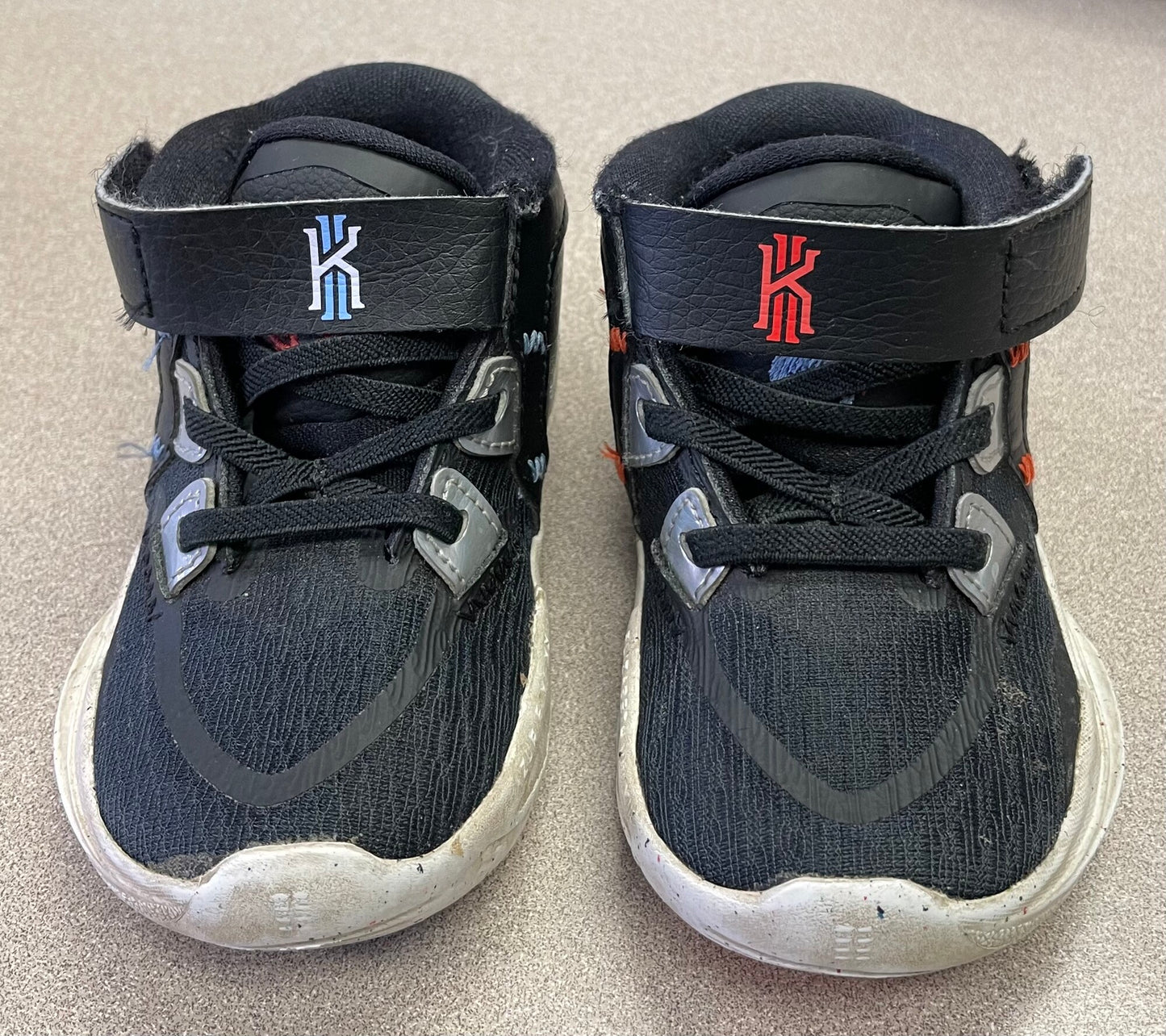 Black  Nike Shoes, 6T