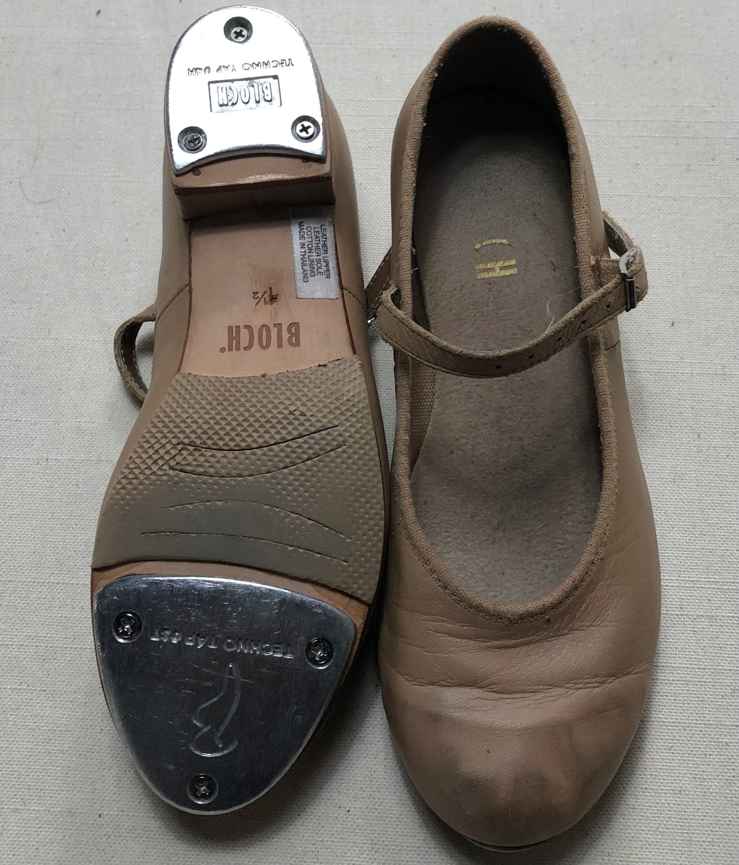 Brown  Bloch Tap Shoes, 1.5Y