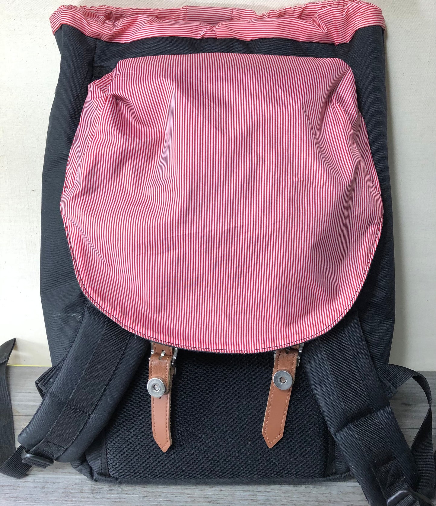 Black  Herschel Backpack, Large