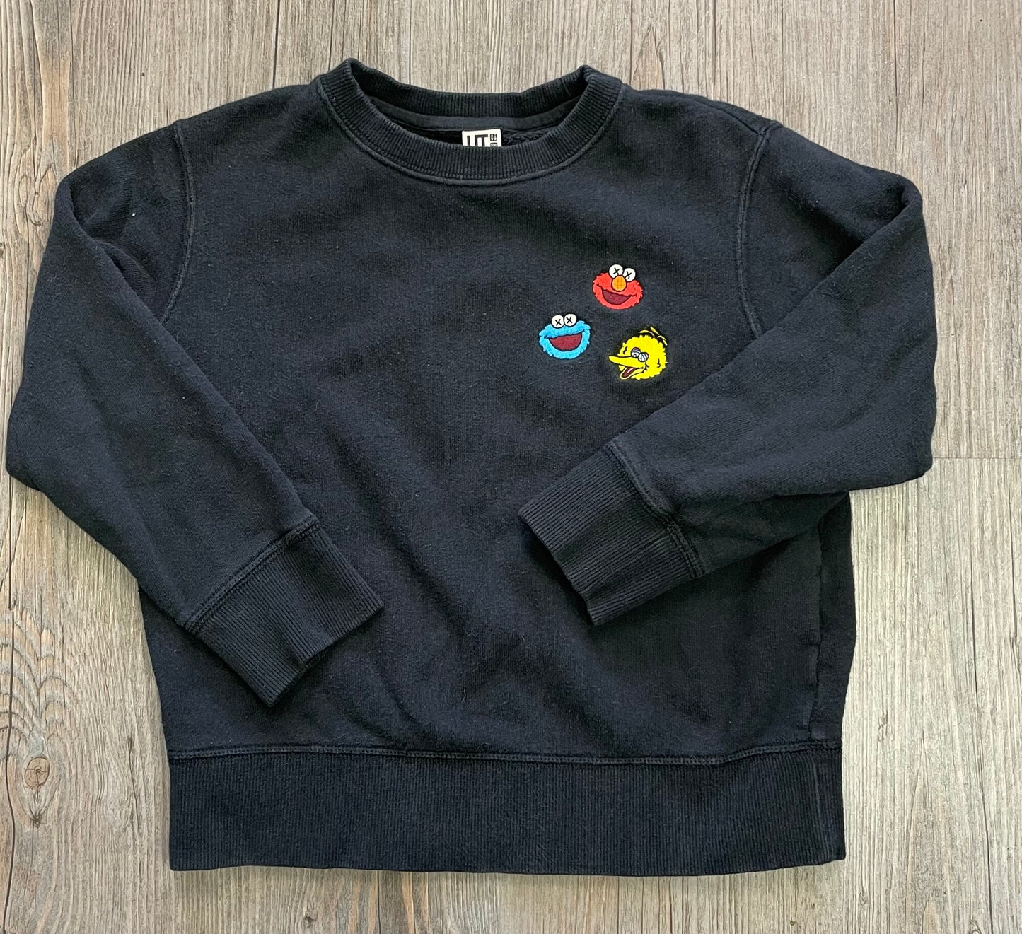 Black  Uniqlo Sesame Street Swea, 5-6Y